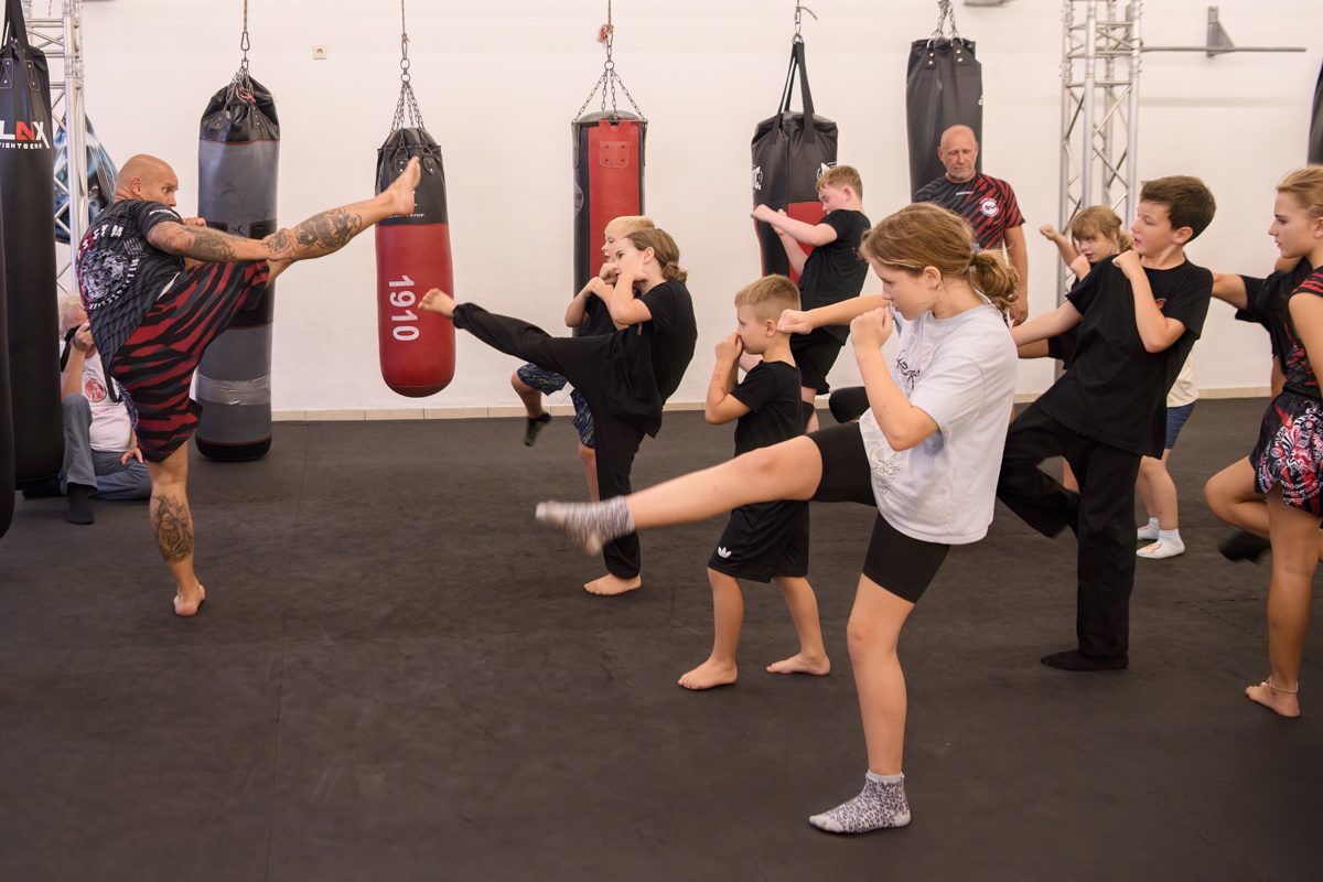 Dragons Kindertraining in der Kampfsportschule Tops Gym in Offenbach an der Queich