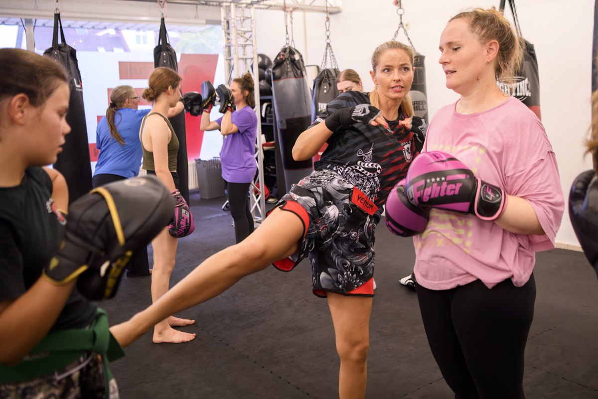 Eindruck aus dem Training: Frauen-Kickboxen im Tops Gym