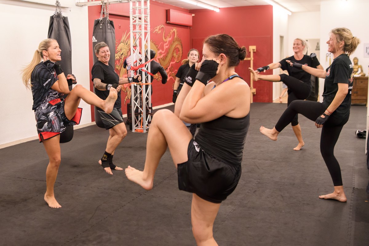 Frauen-Kickboxen im Tops Gym bei Landau