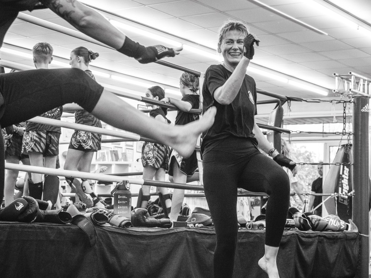 Frauen-Kickboxen in der Kampfsportschule Tops Gym in Offenbach an der Queich