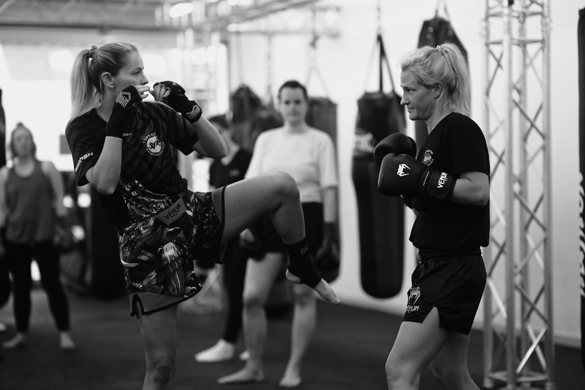 Eindruck aus dem Training: Frauen-Kickboxen im Tops Gym