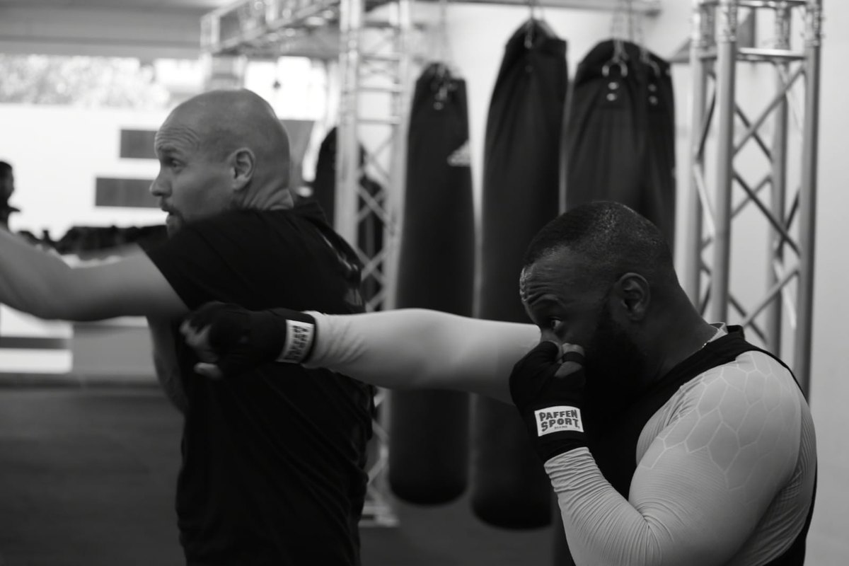Fitness und Open Gym in der Kampfsportschule Tops Gym in Offenbach an der Queich