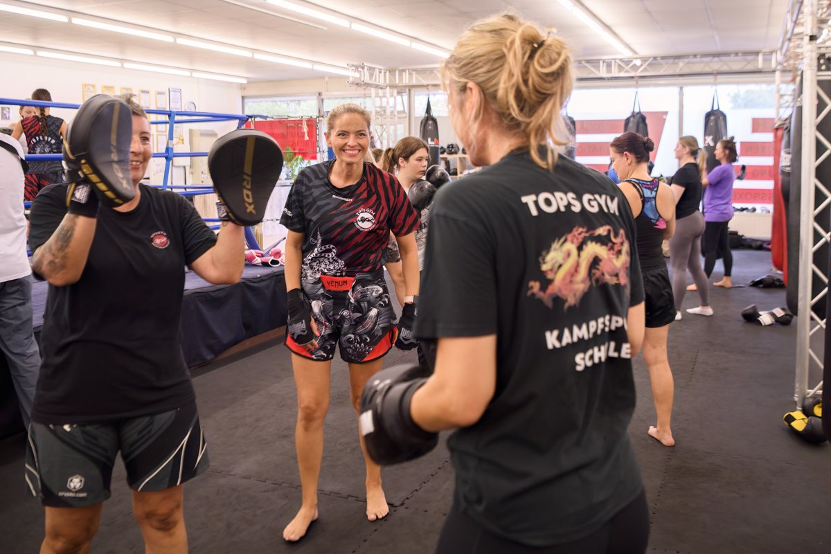 Training für Frauen in der Kampfsportschule Tops Gym in Offenbach an der Queich
