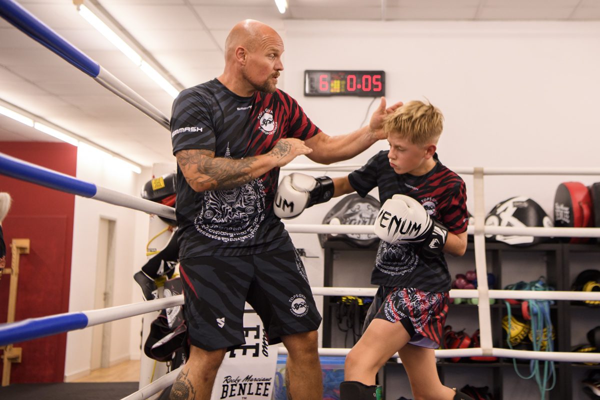 Jugendtraining in der Kampfsportschule Tops Gym in Offenbach an der Queich